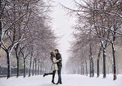 Cinemagraph Couple in Snow Storm