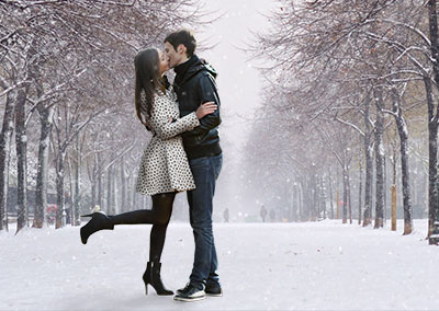 Animated Photo of Couple Kissing in Winter