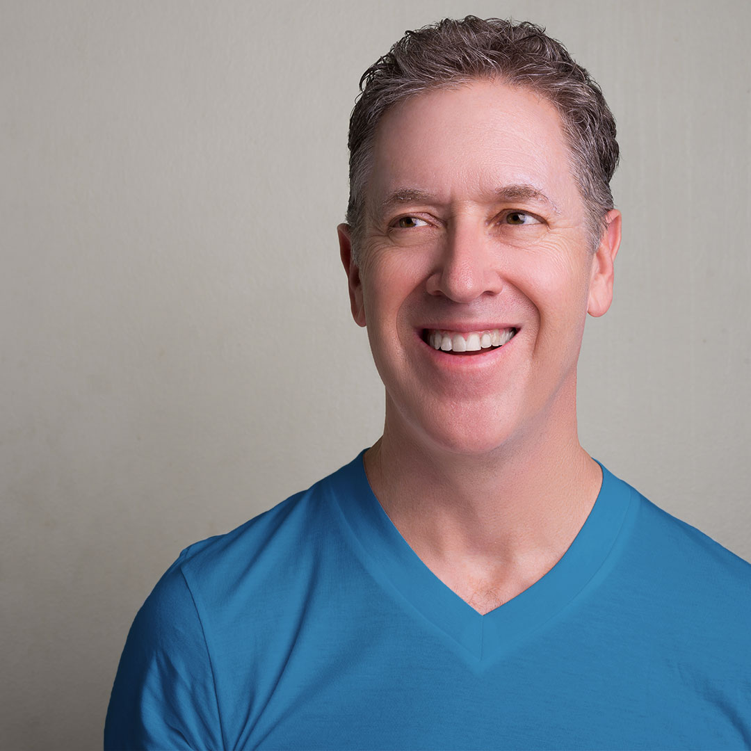 Retouching-Mature_Man_Shirt_Color_Change-1080x1080b